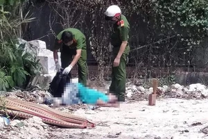 Thi thể người đàn ông ở Bình Chánh tay còn cầm kim tiêm
