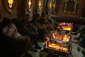 Kiểm tra nhà hàng 'chỉ tiếp khách quen sau 0 giờ' ở Gò Vấp