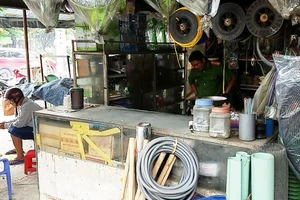 Chém nhau, hai tài xế xe ôm ở Bình Tân cùng nhập viện cấp cứu