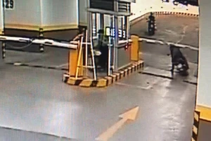 Trộm vào chung cư ở Phú Nhuận lấy xe