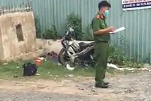 Bị cướp giật xịt hơi cay vào mặt, cụ ông tông vào cống tử vong