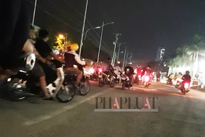 TP.HCM: Nhiều 'quái xế' tụ họp quậy trên đường phố 