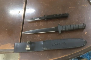 Nhóm cướp chuyên nhắm đến cửa hàng tiện lợi sa lưới