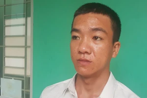 Mâu thuẫn từ ‘nhìn đểu’, 3 người thương vong