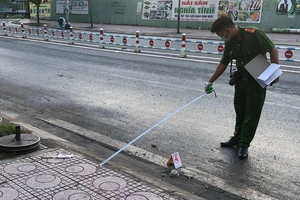 Truy bắt nhóm truy sát, chém chết người qua hai quận ở TP.HCM