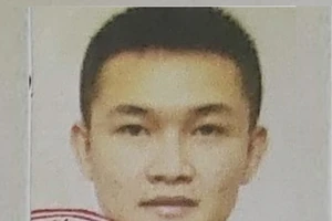 Bị nhóm bạc bịp dàn cảnh đánh ghen cướp tiền 