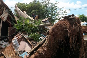 Giải mã cơn lốc xoáy kinh hoàng ở quận 6, TP.HCM