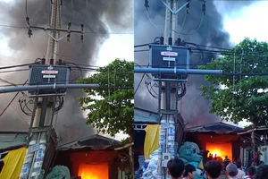 Bình Chánh: Cháy xưởng ống nhựa, nhiều người tháo chạy