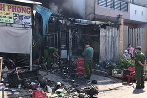 Cháy nhà trọ ở Bình Tân, 2 bà cháu bị bỏng