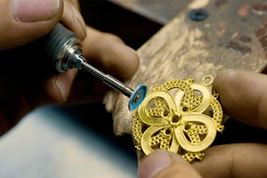 Thợ gia công trộm vàng của chủ trị giá hơn 80 triệu đồng
