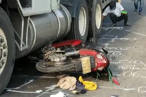 Container cán chết người đàn ông ở nút giao ‘tử thần’ An Sương