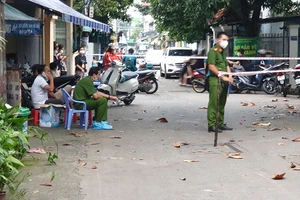 Nghi án nghịch tử ngáo đá sát hại cha mẹ ở quận 12