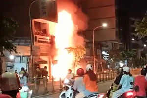 Cháy nhà, 1 người chết, 4 người bị thương ở quận Tân Phú