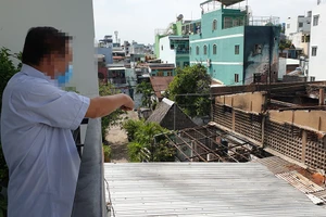 Sát vách xưởng nhựa từng xảy ra cháy, dân kêu trời vì hôi và tiếng ồn