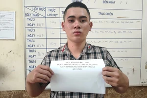 Thông tin mới vụ thanh niên cướp giật xong cầm dao cướp xe