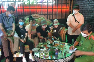 Hơn 100 người chơi ma túy tại beer club ở trung tâm TP.HCM