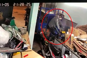 Vợ chồng ve chai nghèo 'mất Tết' vì trộm lấy xe ba gác