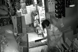 Nhân chứng kể vụ ‘chồng hờ’ chém vợ rồi tự tử