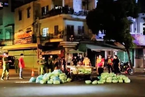 Nghi án cô gái đuổi cướp tông trúng xe ba gác, tử vong 