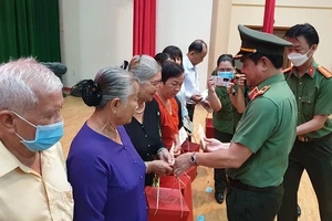 Công an TP.HCM tổ chức lễ kỷ niệm 75 ngày Thương binh Liệt sỹ