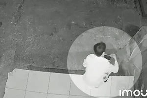 Trộm lấy giấy tờ rồi ra con hẻm lục lấy gần 70 triệu, vứt lại giấy tờ