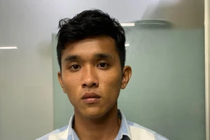 Đặc nhiệm hóa trang bắt thanh niên bán gà từng trộm giày 2 triệu