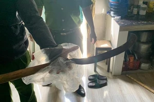 Công an đang tìm cây rựa dài hơn 1m của Minh ‘lửa’