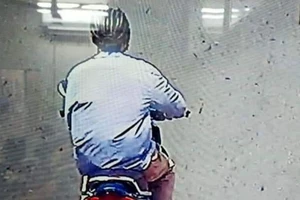 Người đàn ông hay chạy xe tay ga khắp TP.HCM tìm sơ hở để trộm