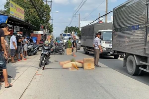 Ngã xuống đường, nam thanh niên bị xe tải cán tử vong