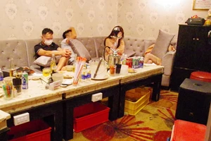 3 người nước ngoài dương tính ma túy ở nhà hàng ẩm thực – karaoke