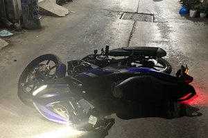 Sụp hố ga trên đường, 2 người thương vong