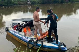 Đã tìm thấy hai thanh niên 'nhậu xong thi bơi và mất tích'