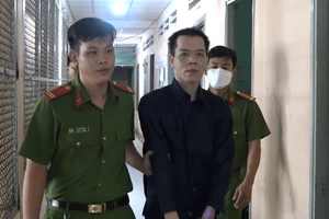 Thiếu tiền xin được đi cho vay lãi nặng thì bị công an bắt