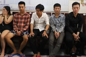 Xin việc massage, nhiều cô gái bị chụp ảnh khỏa thân, ép viết giấy nợ phải tiếp khách để trả