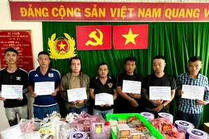 Bắt khẩn cấp ông chủ cho vay lãi nặng thuê 7 đàn em chuyên tạt sơn, đòi nợ