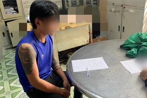 Tài xế xe ôm công nghệ hoang báo bị cướp vì nợ nần do cờ bạc