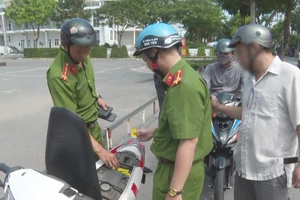 Từ phát hiện nước vui của Tổ 363 quận 12, Công an bắt nhóm sản xuất ma túy