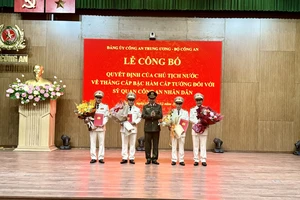 Phó Giám đốc Công an TP.HCM Mai Hoàng được thăng bậc hàm lên thiếu tướng 