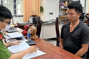 Khởi tố, tạm giam với thanh niên làm luật tiểu thương ở Chợ Long Thành