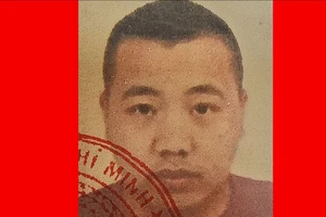 Cầm dao truy sát đồng hương Trung Quốc vì món nợ 20.000 USD