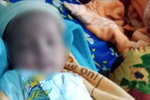 Bé trai nặng 3,6kg bị ai đó bỏ rơi ở Chùa Phước Quang, huyện Củ Chi