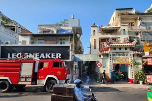 Cháy nhà ở quận 10 khiến 4 người chết lúc rạng sáng