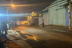 Công an điều tra vụ người đàn ông tử vong, trên người có vết bánh xe ở Hóc Môn