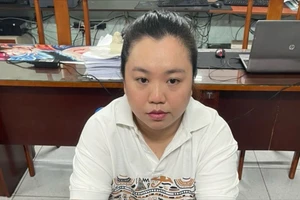 Lừa du học Mỹ để chiếm đoạt hơn 4,5 tỉ và 153 ngàn USD