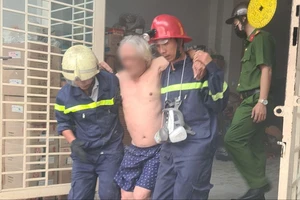 Tổ liên gia mau chóng dập lửa cháy nhà, thiệt hại chỉ còn 300 ngàn ở Gò Vấp