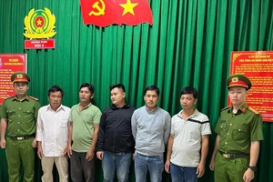 Bắt thêm 11 người trong vụ ‘bà trùm đứng sau công ty khai thác cát lậu ở sông Đồng Nai’