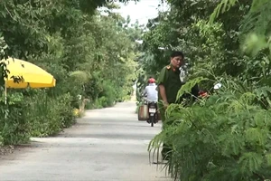 Vợ ôm thi thể chồng, kêu cứu trong căn nhà trọ ở Bình Chánh