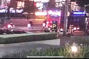 Công an Bình Thạnh tìm tài xế trong vụ xe đạp tông xe khách đường Nguyễn Xí