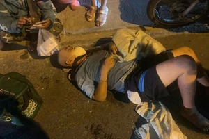 Tìm thân nhân, lai lịch người đàn ông bị thương nặng sau tai nạn ở Bình Thạnh