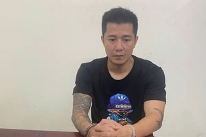 Công an TP.HCM bắt khẩn cấp cựu cầu thủ Lê Sỹ Mạnh